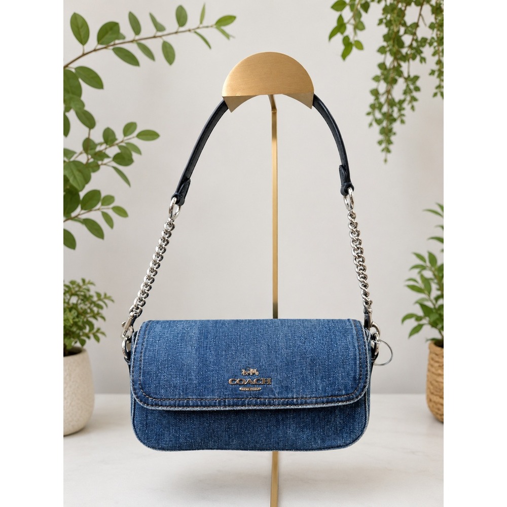 C213 Coach Hailey flap denim bag